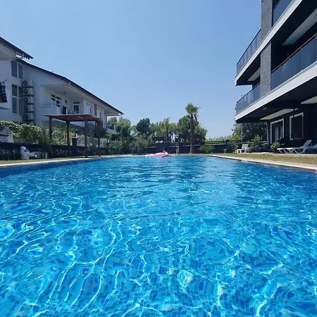 Mali Garden Apartment Side